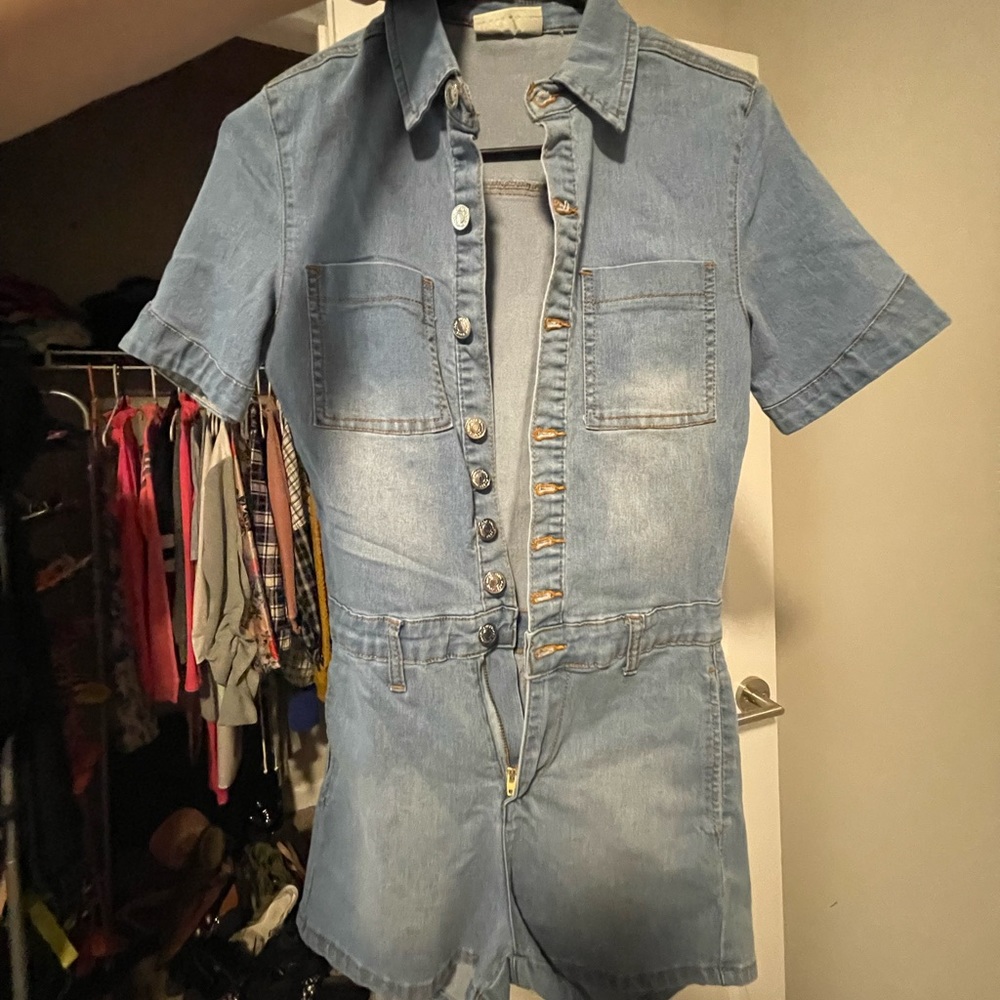 Jean stretchy romper! NEVER WORN